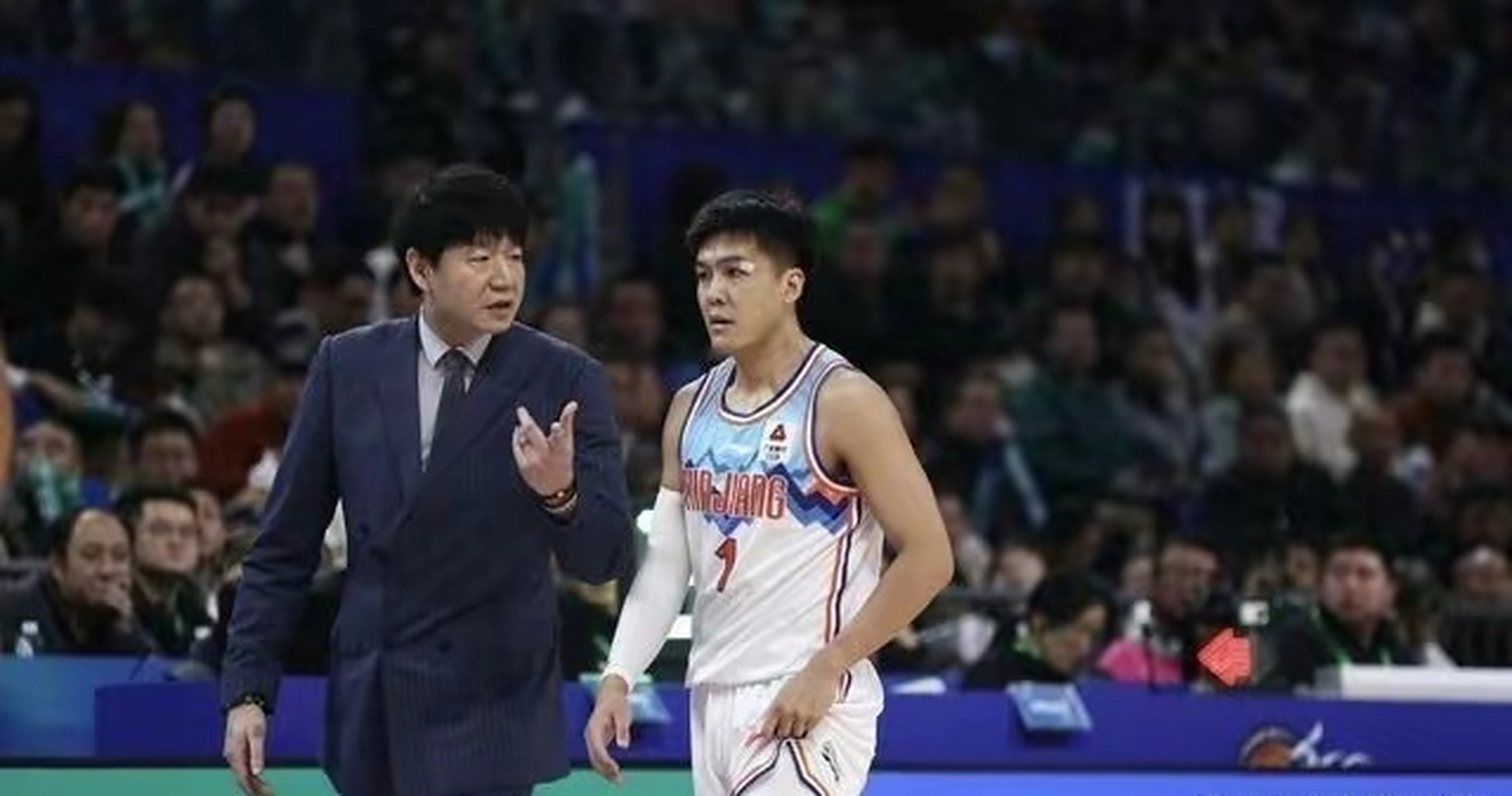 开云线上娱乐 -CBA常规赛赛程吃紧，孟菲斯灰熊今晨调整名单，引发热议，高层口径保持一致的简单介绍