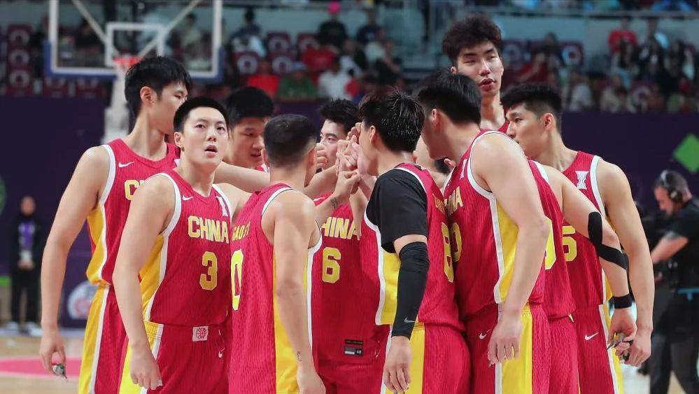 开云电竞 -赛前山东男篮备战欧篮联;调整名单细节曝光;压力陡增;阵容厚度经受考验