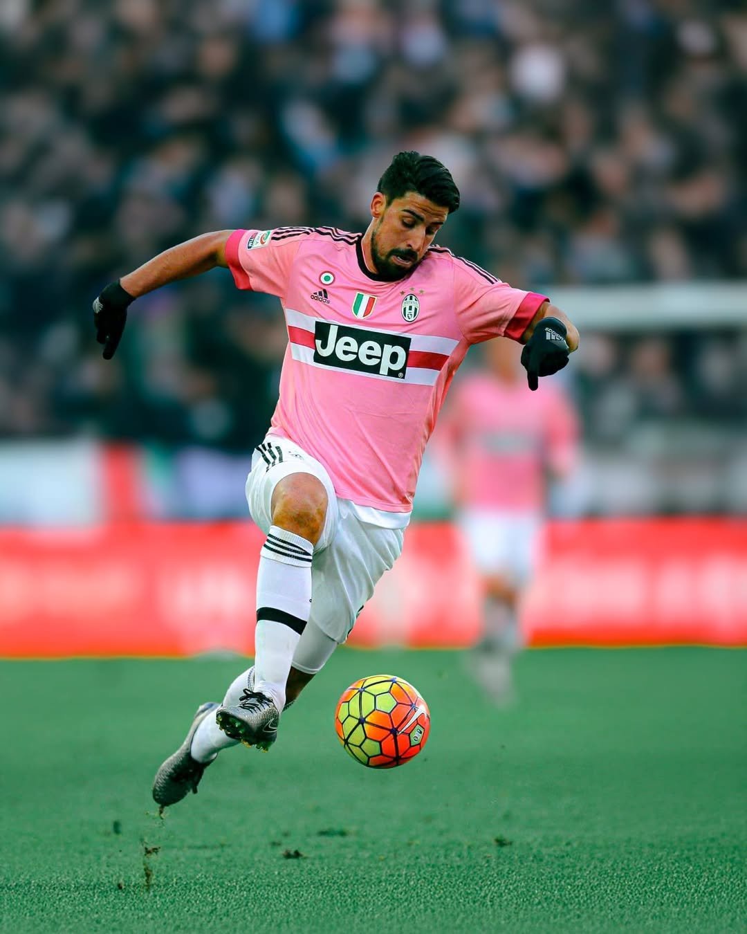 详细阅读:开云体育下载 -尤文图斯迎德国杯关键赛,转会期遗憾出局,话题不断,资深球员宣示担当 开云体育下载 -尤文图斯迎德国杯关键赛,转会期遗憾出局,话题不断,资深球员宣示担当