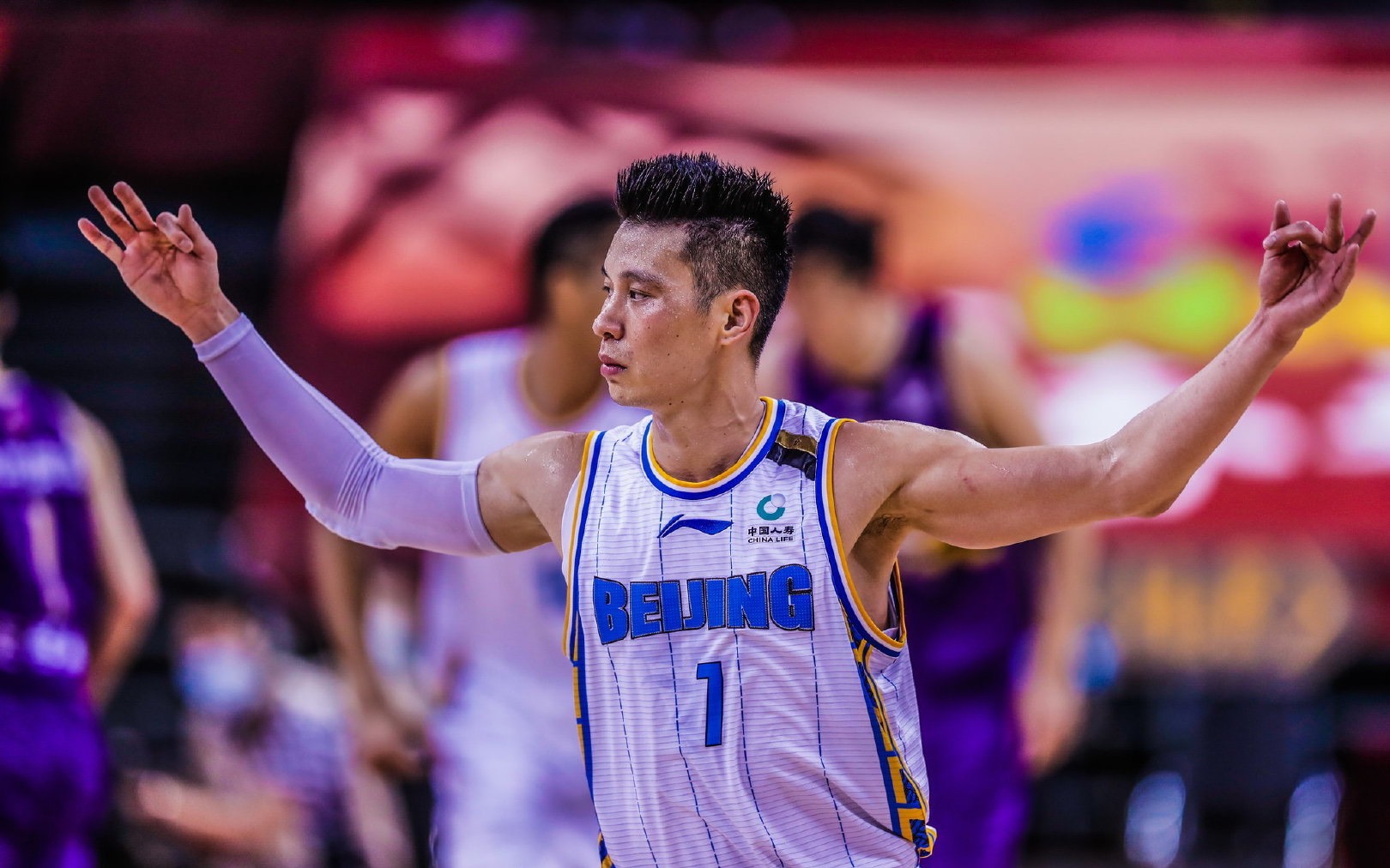 开云登录 -关于关键时刻犹他爵士备战CBA常规赛,官宣签约细节曝光,质疑声仍在,轮换策略成焦点的信息